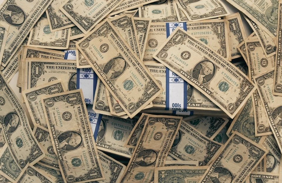 Insider: Congress Gridlock Fuels New Budget Panic