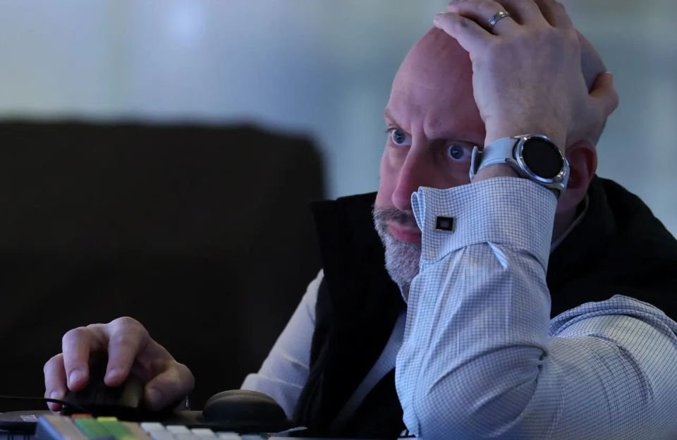 Markets Drop as Dow Falls 1,100 Points and Oil Hits $80 on Iran Tensions