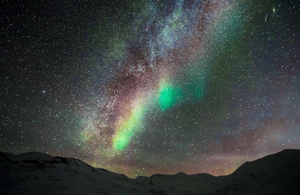 Northern Lights Surge Sends Fear Across Social Media