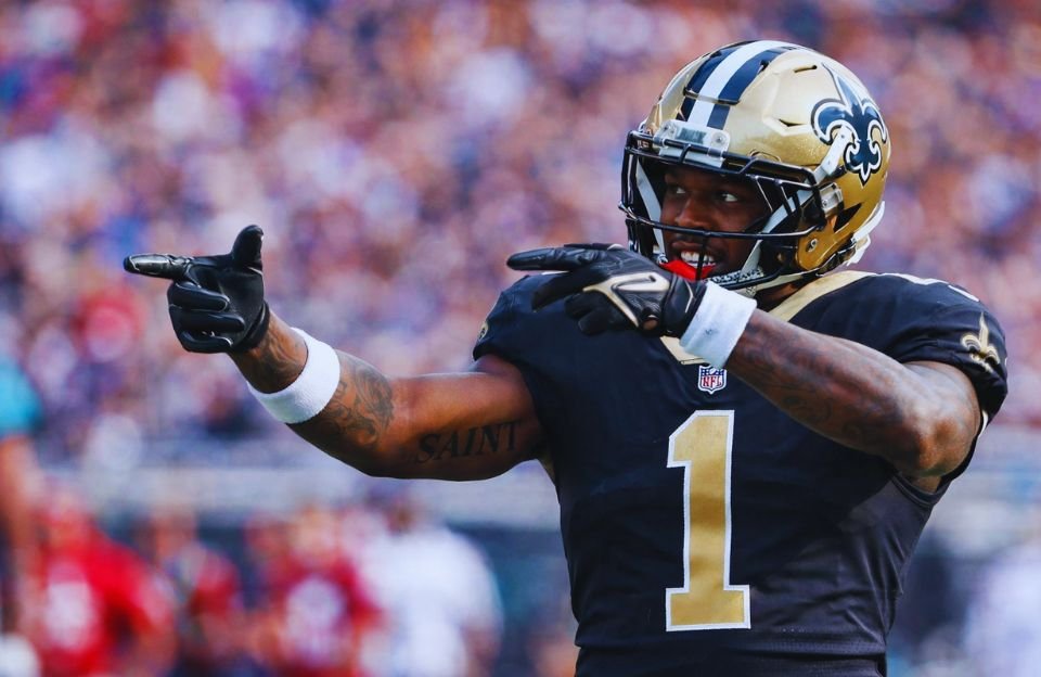 Travis Etienne signing with Saints