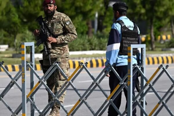 Islamabad Becomes the Epicenter of U.S.–Iran Talks as Security Alerts Surge