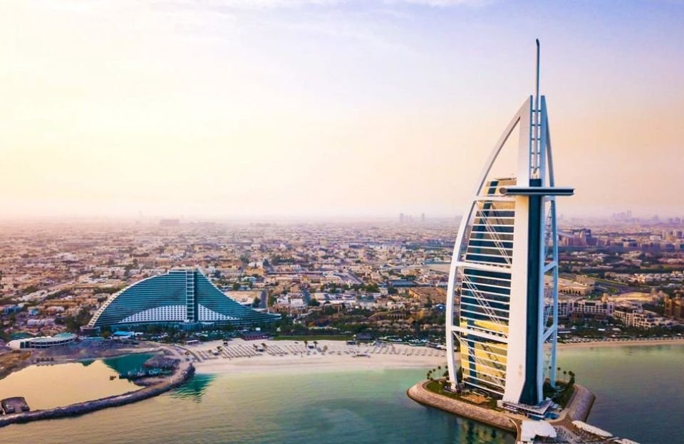 Burj Al Arab to Shut for 18 Months for Major Restoration – Dubai Aims to Re‑ignite Luxury Tourism
